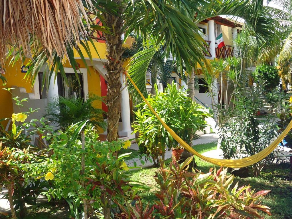 El Acuario Hotel Плая-дель-Кармен Экстерьер фото